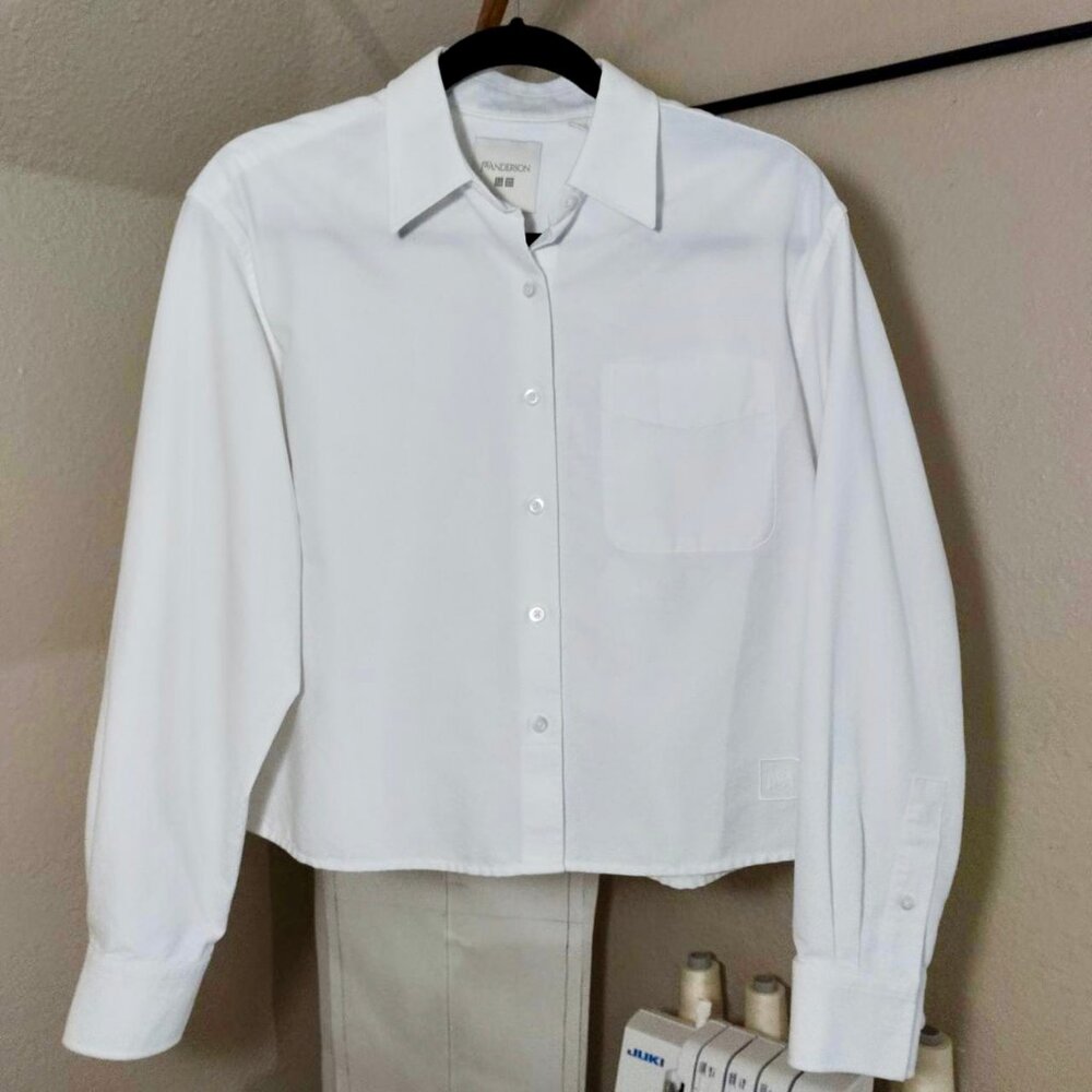 Uniqlo White Long Sleeve Button Down Shirt